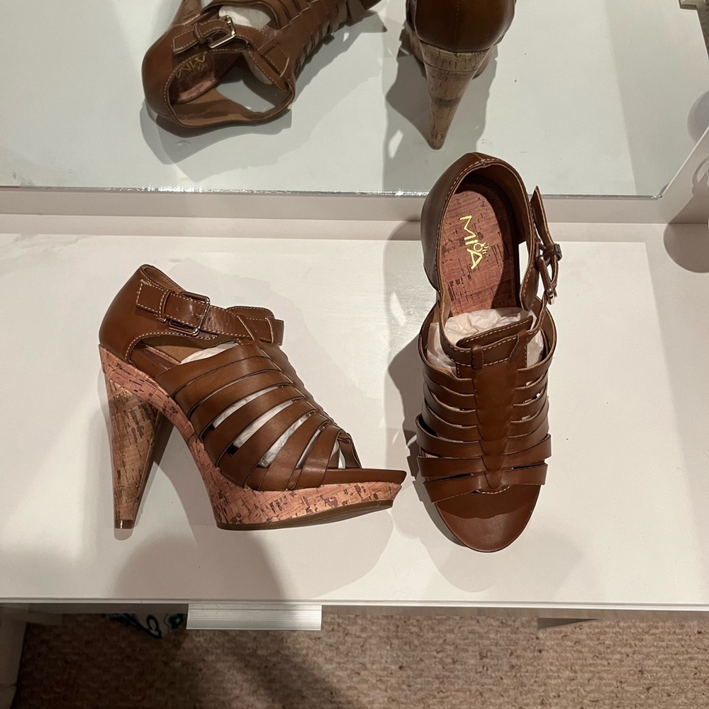 MIA girl Tan Cork Heel, Size 8. Brand New, never worn.